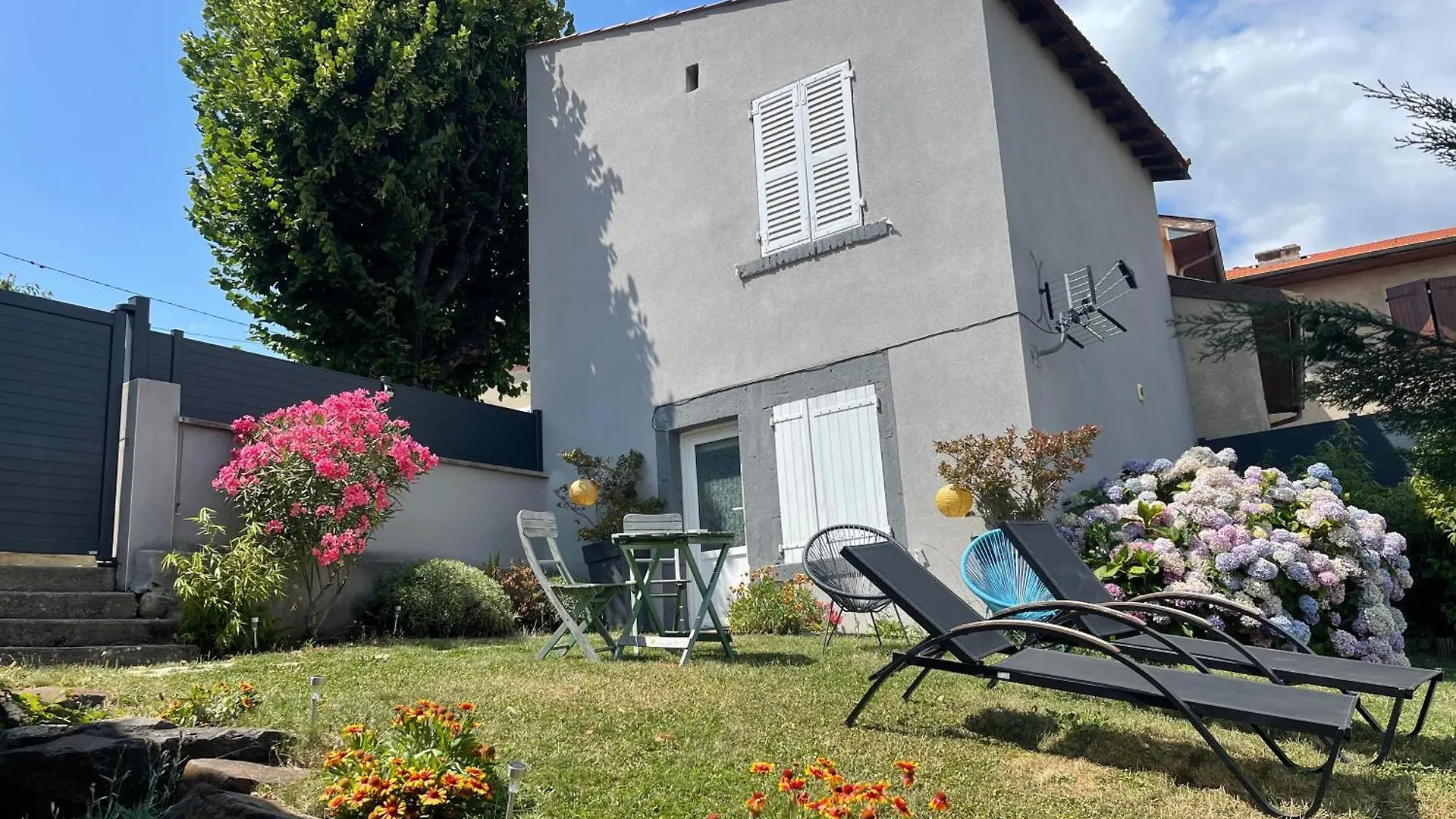 Agréable maison de ville à deux pas des volcans et du centre ville de Clermont Ceyrat