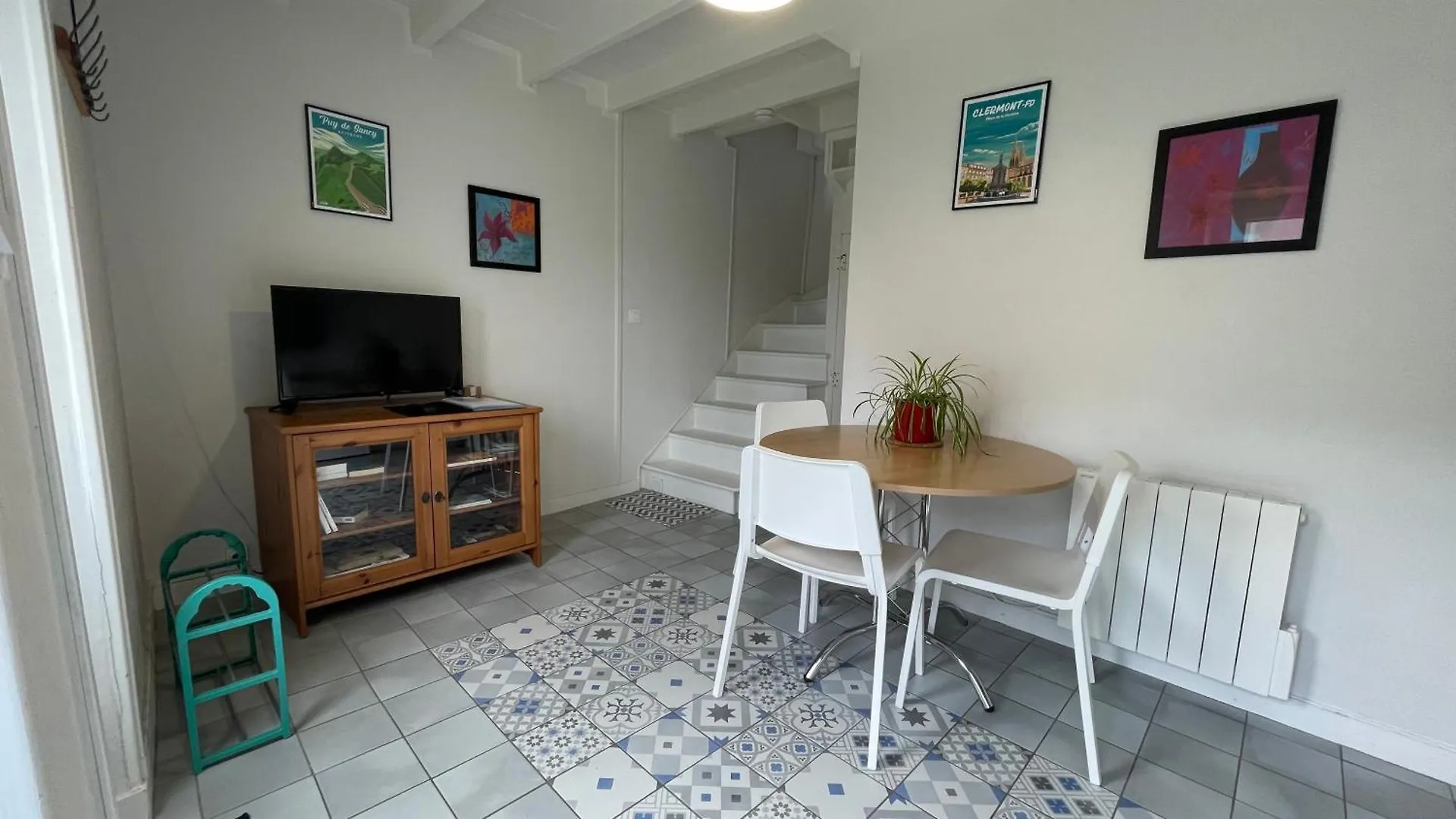 Agréable maison de ville à deux pas des volcans et du centre ville de Clermont Ceyrat France